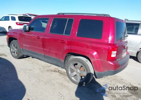 2014 Jeep Patriot High Altitude z USA, uszkodzony, nr VIN 1C4NJPFA0ED888342